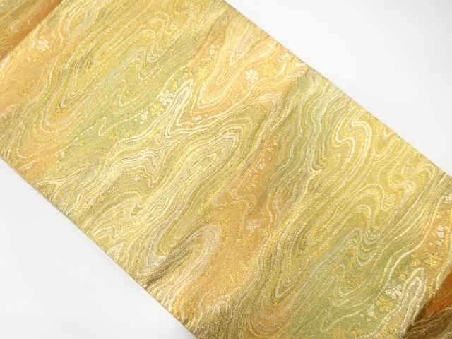 西陣まきの製　流水に桜・楓模様織出し袋帯